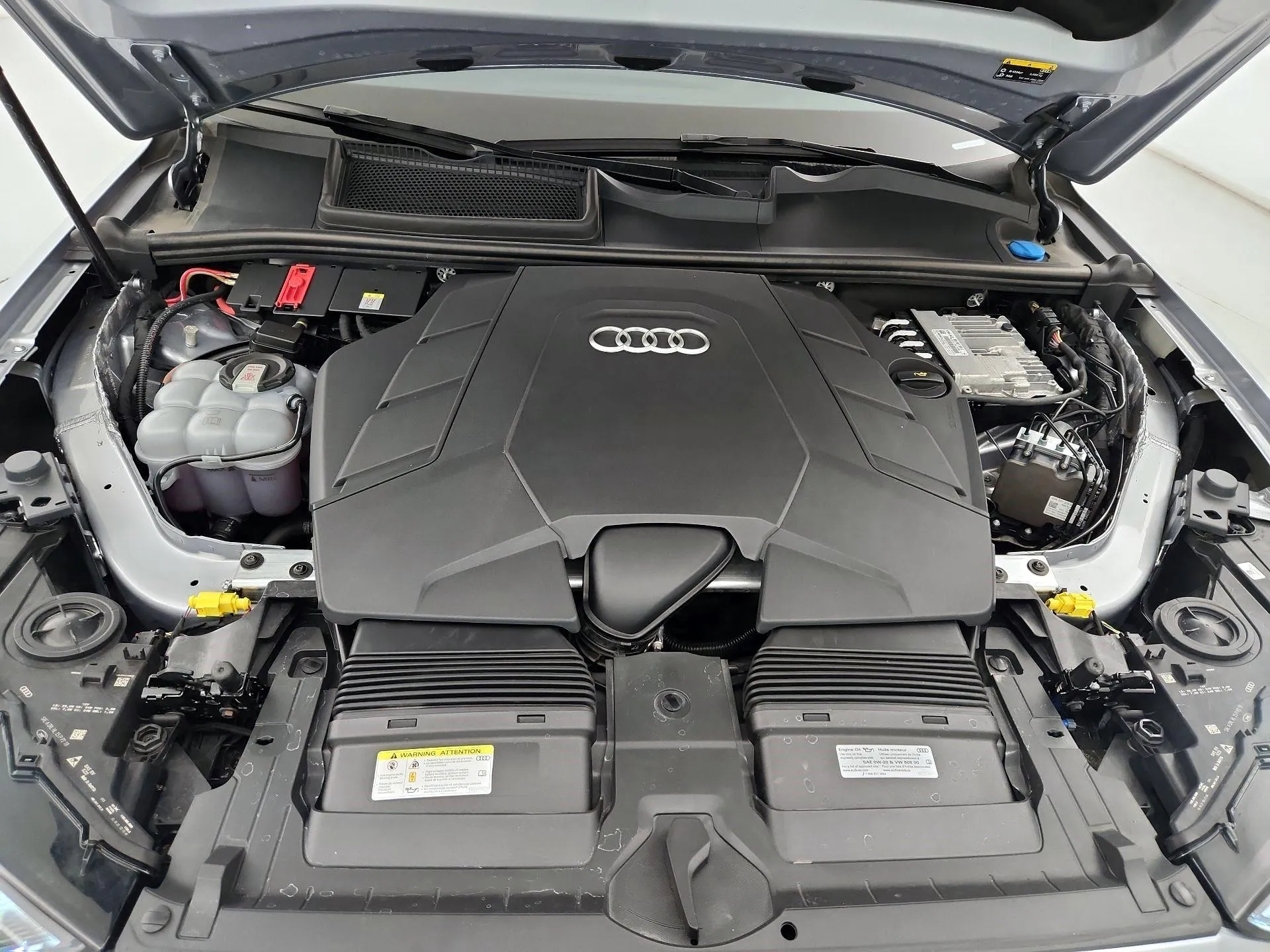 2022  Audi  Q7 Premium Plus