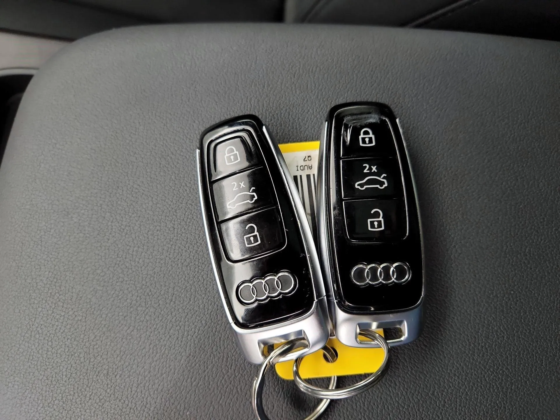 2022  Audi  Q7 Premium Plus