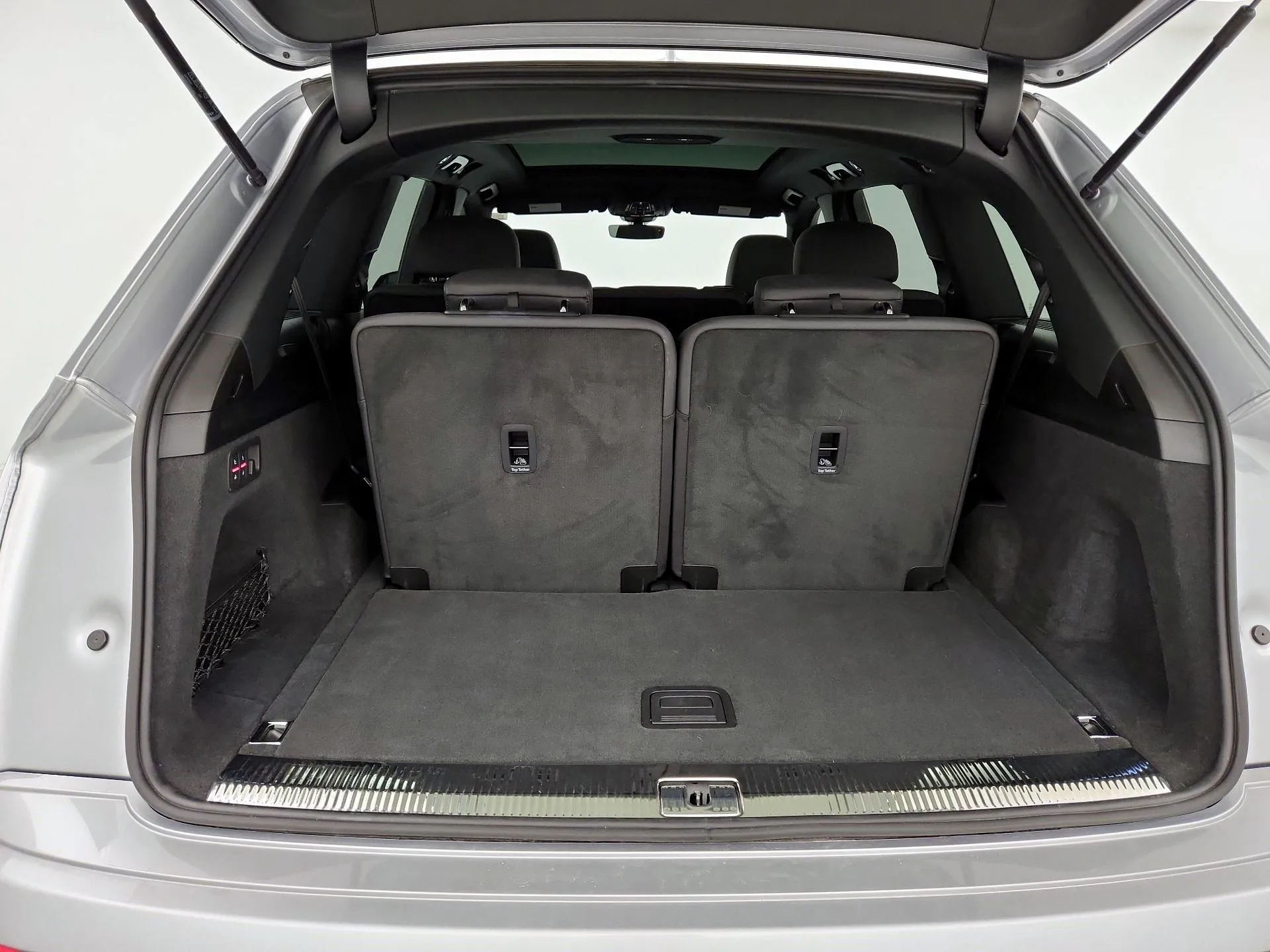 2022  Audi  Q7 Premium Plus
