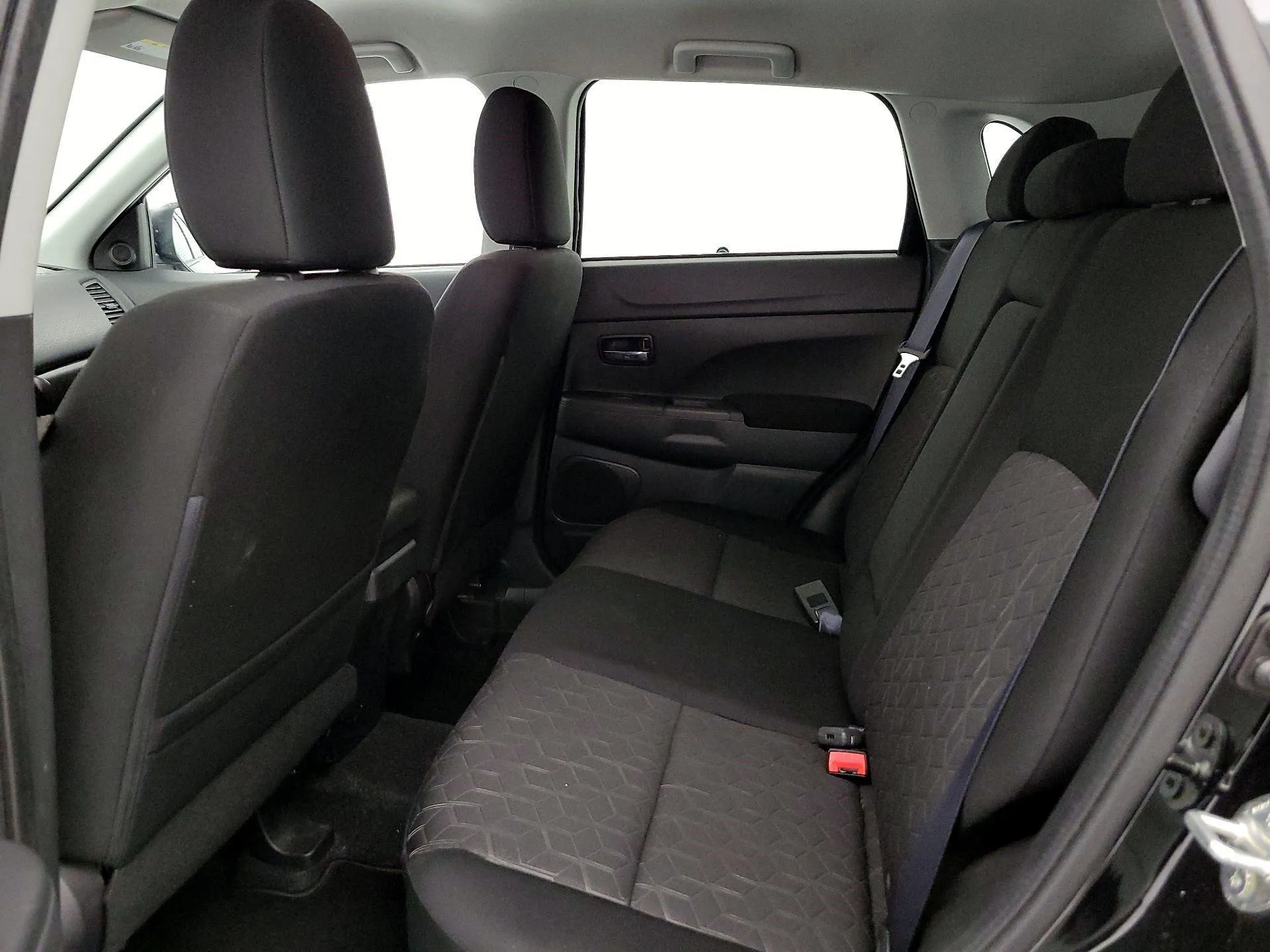 2020  Mitsubishi  Outlander Sport ES
