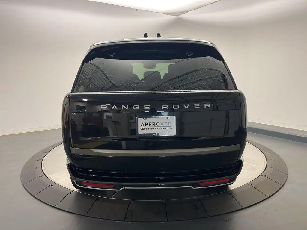2025 Land Rover Range Rover P400 SE