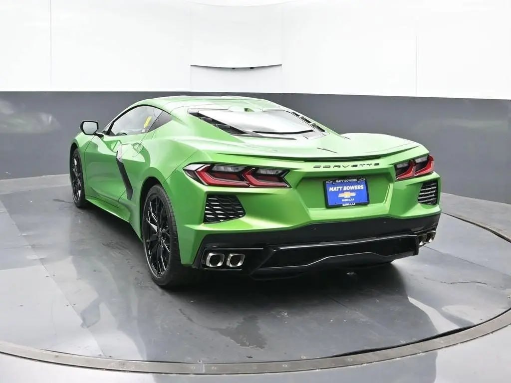 2026 Chevrolet Corvette Stingray w/2LT