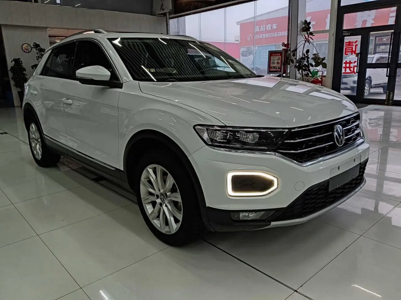 2023 Volkswagen T-Roc
